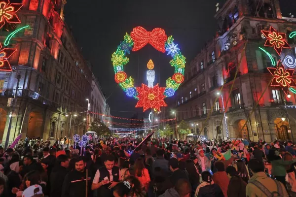 Récord de asistencia en la Verbena Navideña 2024 en el Zócalo
